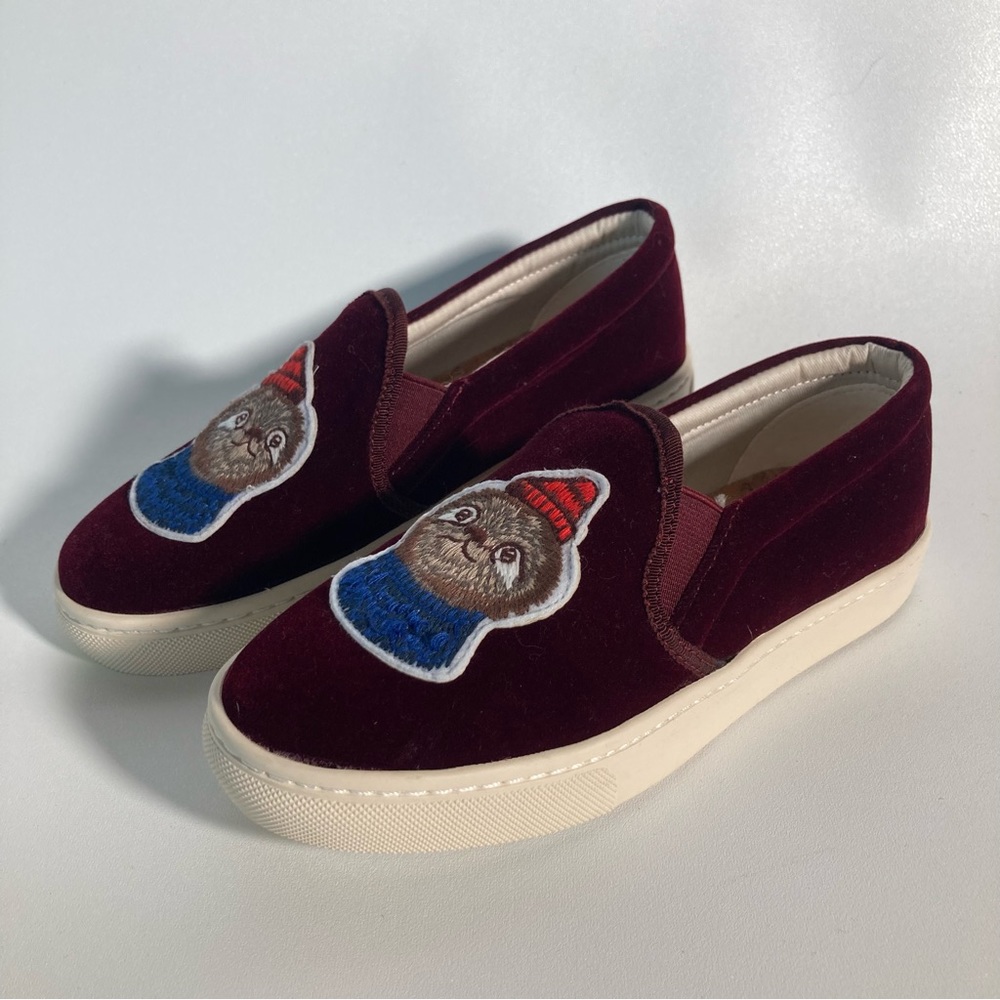 Soludos Women's Velvet Sloth Sneaker 5 Burgundy Red Slip On Shoes Flats Animal